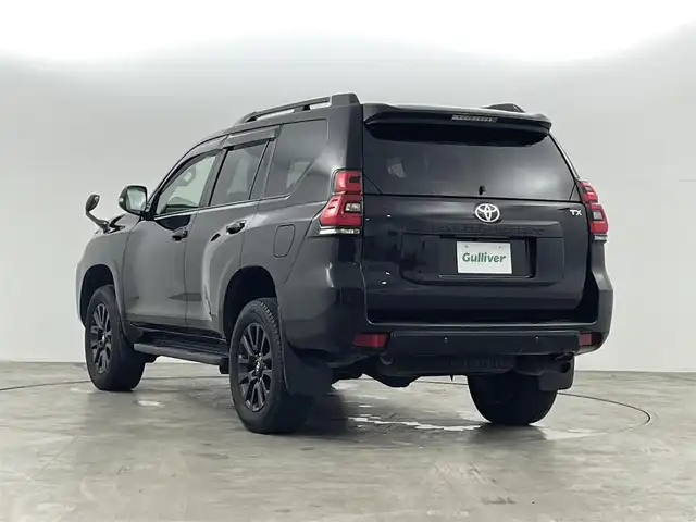 トヨタ ランドクルーザー プラド TX Lパッケージ マットブラED 福島県 2023(令5)年 2.8万km ブラック サンルーフ/トヨタセーフティセンス/・プリクラッシュセーフティ/・レーダークルーズコントロール/・車線逸脱警報装置/・標識認識機能/ALPINE製9インチナビ/・型番：X9NXL/・フルセグTV/Bluetooth/CD/DVD/・バックカメラ/・ETC/4WD/・ダウンヒルアシスト/ルーフレール/革巻きステアリング/・ステアリングリモコン/レザーシート/・パワーシート(運転席/助手席)/・シートヒーター(運転席/助手席)/・エアシート(運転席/助手席)/プッシュスタート/・スマートキー/LEDヘッドライト/・オートライト/・フォグライト/純正フロアマット