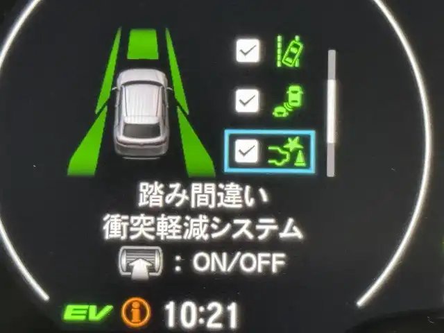 ホンダ ヴェゼル ハイブリッド e:HEV Z PLaYパッケージ 福岡県 2025(令7)年 0.1千km プレミアムサンライトホワイトパール 登録済未使用車　/純正９型ナビ　/バックカメラ　/置くだけ充電　/ＥＴＣ２．０　/衝突軽減　/レーンキープ　/ＢＳＷ　/アクセル踏み間違い防止　/パドルシフト　/ヒルディセントコントロール　/パワーバックドア　/純正１８インチＡＷ　/ＬＥＤ