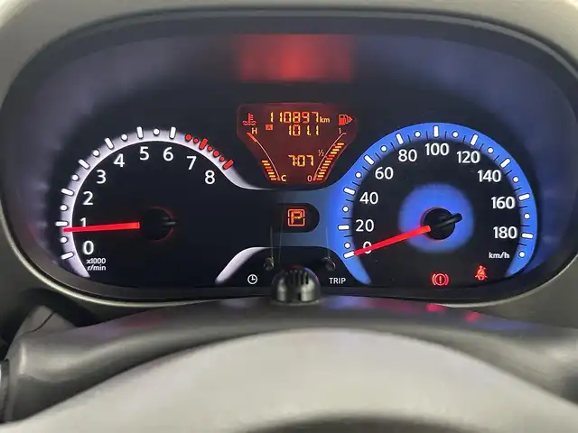 日産 キューブ 15X Vセレクション 岡山県 2018(平30)年 11.1万km スオミブルー 純正ナビ/（CD/DVD/BT/フルセグ/AUX)/バックカメラ/ドライブレコーダー(前）/ＥＴＣ/オートライト/オートハイビーム/フォグランプ/ヘッドランプレベライザー/プッシュスタート/アイドリングストップ/純正フロアマット/TVキャンセラー/ISOFIX/ステアリングスイッチ/チルトステアリング/シートリフター/ドアバイザー/スマートキー×2