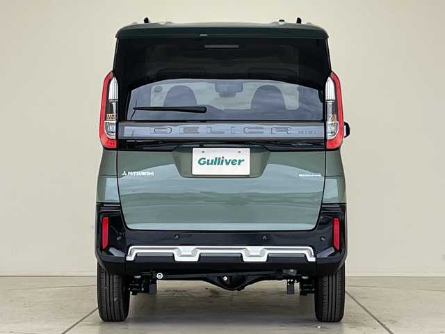 三菱 デリカミニ T プレミアム 愛知県 2025(令7)年 0.1千km 緑Ｍ 届出済未使用車/純正9型ディズプレイオーディオ　ナビ機能なし/マイパイロット/サイドデカール/全方位カメラ/両側パワースライドドア/シートヒーター/クルーズコントロール/コーナーセンサー/純正アルミホイール/ルーフレール/LEDヘッドライト/パドルシフト/インテリジェントミラー/オートマチックハイビーム/衝突軽減システム/Bluetooth/ステアリングスイッチ/スマートキー/プッシュスタート