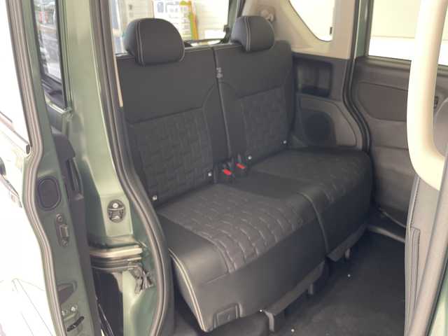 三菱 デリカミニ T プレミアム 愛知県 2025(令7)年 0.1千km 緑Ｍ 届出済未使用車/純正9型ディズプレイオーディオ　ナビ機能なし/マイパイロット/サイドデカール/全方位カメラ/両側パワースライドドア/シートヒーター/クルーズコントロール/コーナーセンサー/純正アルミホイール/ルーフレール/LEDヘッドライト/パドルシフト/インテリジェントミラー/オートマチックハイビーム/衝突軽減システム/Bluetooth/ステアリングスイッチ/スマートキー/プッシュスタート