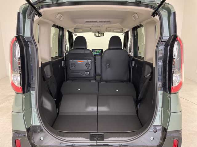 三菱 デリカミニ T プレミアム 愛知県 2025(令7)年 0.1千km 緑Ｍ 届出済未使用車/純正9型ディズプレイオーディオ　ナビ機能なし/マイパイロット/サイドデカール/全方位カメラ/両側パワースライドドア/シートヒーター/クルーズコントロール/コーナーセンサー/純正アルミホイール/ルーフレール/LEDヘッドライト/パドルシフト/インテリジェントミラー/オートマチックハイビーム/衝突軽減システム/Bluetooth/ステアリングスイッチ/スマートキー/プッシュスタート