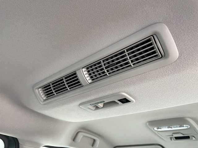 三菱 デリカミニ T プレミアム 愛知県 2025(令7)年 0.1千km 緑Ｍ 届出済未使用車/純正9型ディズプレイオーディオ　ナビ機能なし/マイパイロット/サイドデカール/全方位カメラ/両側パワースライドドア/シートヒーター/クルーズコントロール/コーナーセンサー/純正アルミホイール/ルーフレール/LEDヘッドライト/パドルシフト/インテリジェントミラー/オートマチックハイビーム/衝突軽減システム/Bluetooth/ステアリングスイッチ/スマートキー/プッシュスタート