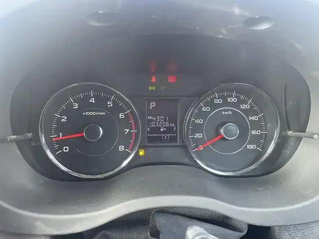 スバル フォレスター 2．0XT アイサイト 埼玉県 2013(平25)年 10.4万km ダークグレーメタリック (株)IDOMが運営する【じしゃロン鳩ヶ谷店】の自社ローン専用車両になりますこちらは現金またはオートローンご利用時の価格です。自社ローンご希望の方は別途その旨お申付け下さい/4WD/ターボ車/社外SDナビ（NR-MZ60）/アイサイト/レーダークルーズコントロール/プッシュスタート/ETC/純正HIDヘッドライト/純正18インチAW/ハーフレザーシート/前席パワーシート/前席シートヒーター/パドルシフト/ステアリングスイッチ/革巻ステアリング/フォグランプ/電動格納式ウィンカーミラー