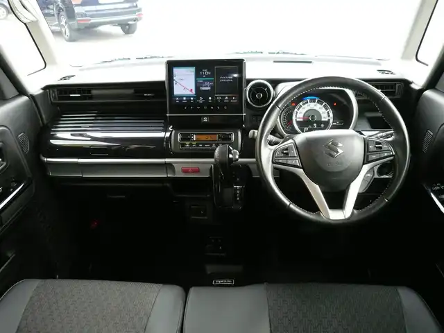 スズキ スペーシア カスタム HYBRID XS ターボ 静岡県 2022(令4)年 3.8万km ピュアホワイトパール/ブラック2トーン 禁煙車/両側パワースライドドア/ターボ車/全方位モニター用メモリーナビゲーション/（CD/DVD/BT/USB/フルセグTV）/セーフティサポート/・デュアルカメラブレーキサポート/・車線逸脱警報機能/・先行車発進お知らせ機能/・アダプティブクルーズコントロール/・後方誤発進抑制機能/・車線逸脱抑制機能/・誤発進抑制機能/ステアリングリモコン/パドルシフト/ブラックルーフ/ブラックドアミラー/ブラックリアスポイラー/ヘッドアップディスプレイ/リアサキュレーター/運転席シートヒーター/後席左右パーソナルテーブル/LEDヘッドライト/プッシュスタート・スマートキー/スペアキー/保証書・取扱説明書