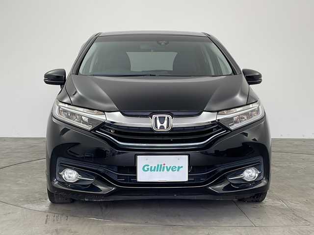 ホンダ シャトル ハイブリッド X 兵庫県 2017(平29)年 7.5万km クリスタルブラックパール ・純正ナビ/TV/SD/BT/CD/DVD/・バックカメラ/・ビルトインETC/・シティブレーキアクティブシステム/・横滑り防止/・オートワイパー/・パドルシフト/・クルーズコントロール/・ステアリングリモコン/・LEDオートライト/・フォグランプ/・ウインカーミラー/・ハーフレザー/・革巻きステアリング/・シートリフター/・チップアップシート/・社外15インチアルミホイール/・社外15インチアルミホイール付き冬タイヤ車載/・純正フロアマット/・ドアバイザー/・電動格納ミラー/・スマートキー/・プッシュスタート/・W＋サイドエアバック/・カーテンエアバック/・ECON