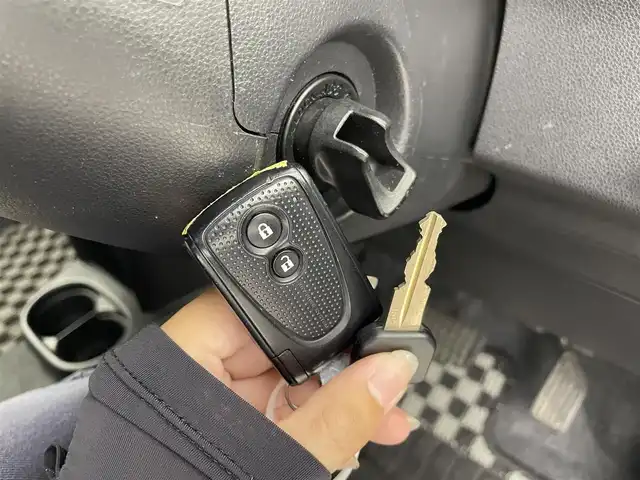 ダイハツ ミラ ココア X 群馬県 2013(平25)年 3.9万km プラムブラウンクリスタルマイカ 純正７型Ｗナビ　盗難防止装置　横滑り防止　電格ミラー　ＩＤストップ　ヘッドライトレベライザー　オートエアコン　ＥＴＣ　前後ドラレコ　スマートキー　純正フロアマット　ベンチシート　フルセグ　スペアキー