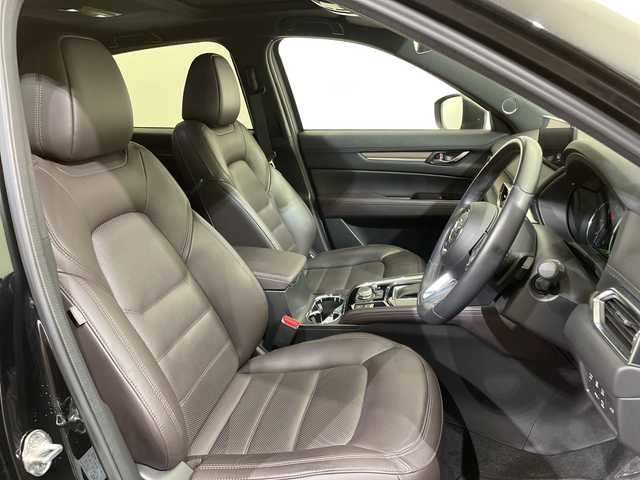 マツダ ＣＸ－５ XD エクスクルーシブモード 愛媛県 2021(令3)年 3.3万km ジェットブラックマイカ １０．２５型ナビ/フルセグ／Ｂｌｕｅｔｏｏｔｈ／ａｐｐｌｅｃａｒｐｌａｙ／ａｎｄｒｏｉｄａｕｔｏ/全方位カメラ/サンルーフ/レーダークルーズコントロール/パワーバックドア/ＤＮ席シートヒーター/ベンチレーション/パワーシート/レザーシート/DAMDエアロ/BOSEスピーカー/前後コーナーセンサー/ブラインドスポットモニター/レーンキープアシスト/オートマチックハイビーム/衝突軽減ブレーキ