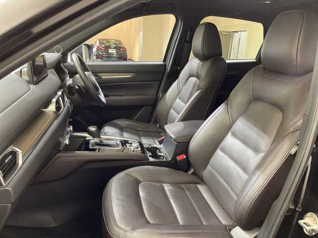 マツダ ＣＸ－５ XD エクスクルーシブモード 愛媛県 2021(令3)年 3.3万km ジェットブラックマイカ １０．２５型ナビ/フルセグ／Ｂｌｕｅｔｏｏｔｈ／ａｐｐｌｅｃａｒｐｌａｙ／ａｎｄｒｏｉｄａｕｔｏ/全方位カメラ/サンルーフ/レーダークルーズコントロール/パワーバックドア/ＤＮ席シートヒーター/ベンチレーション/パワーシート/レザーシート/DAMDエアロ/BOSEスピーカー/前後コーナーセンサー/ブラインドスポットモニター/レーンキープアシスト/オートマチックハイビーム/衝突軽減ブレーキ