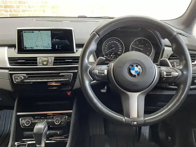 ＢＭＷ ２１８ｄ アクティブツアラー Mスポーツ 岩手県 2016(平28)年 6.6万km 白 ディーゼルターボ/パドルシフト/衝突被害軽減システム/コーナーセンサー/車線逸脱警報/横滑り防止装置/アイドリングストップ/可変スピードリミッター/走行モードセレクト/純正ナビ/ステアリングスイッチ/TVチューナー/バックカメラ/ETC/トノカバー/LEDヘッドライト/純正１７インチアルミホイール
