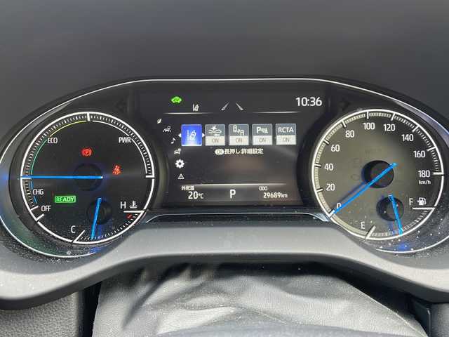 トヨタ ハリアー ハイブリッド G レザーパッケージ 兵庫県 2021(令3)年 3万km プレシャスブラックパール ワンオーナー/純正ディスプレイオーディオ/　Bluetooth/Miracast/USB/AUX/AM/FM/フルセグテレビ（走行中視聴可能）/純正ビルトインETC /デジタルインナーミラー/ブラインドスポットモニター/パワーバックドア/バックカメラ/ブレーキホールド/Innoアドバンスドカーラックス/ステアリングヒーター/パワーシート（D+N席）/シートヒーター（D+N席）/エアシート（D+N席）/アダプティブクルーズコントロール/パーキングアシスト/アンチロック・ブレーキ・システム/レーンキープアシスト/前後コーナーセンサー/盗難防止装置/衝突被害軽減システム/横滑り防止装置/オートマチックハイビーム/パワーウィンドウ/パワーステアリング/純正フロアマット/純正アルミホイール（18インチ）/エアバッグ（W+サイド）/LEDヘッドライト/スマートキー/スペアキー（1本）/保証書/取扱説明書