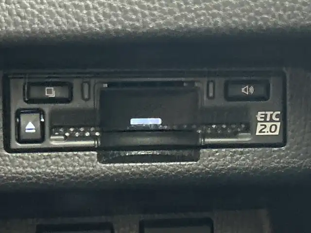 トヨタ クラウン スポーツ Z 三重県 2024(令6)年 0.5万km 赤Ⅱ /禁煙車//純正ナビ/　フルセグTV/Bluetooth/AppleCarplay//パノラマルーフ //ブラウンレザー//デジタルミラー //トヨタチームメイト //パノラミックビューモニター//アドバンストパーク //ハンズフリーパワーバックドア //本革シート //ベンチレーション //シートヒーター//BSM//ETC2.0//ステアリングスイッチ//レーダークルーズコントロール