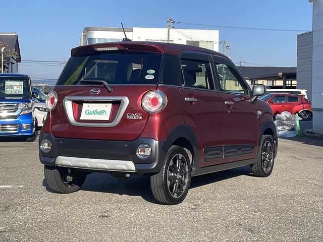 ダイハツ キャスト アクティバ G SAⅡ 福井県 2016(平28)年 8.4万km ファイアークォーツレッドM ワンオーナー/４WD/純正メモリナビゲーション/（CD.DVD/BT）/フルセグテレビ/バックカメラ/プリクラッシュセーフティ/純正15インチアルミホイール/LEDヘッドライト/LEDフォグランプ/オートリトラミラー/ETC/USBポート/オートライト/アイドリングストップ/保証書/取扱説明書