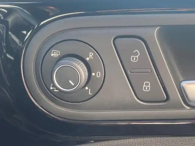 フォルクスワーゲン ザ・ビートル ターボ 熊本県 2014(平26)年 6万km 黒 純正ナビ/FM/AM/CD/DVD/SD/BT/VTR/MusicCatcher/・DTV/・バックカメラ/パッシブセーフティ/・フロントエアバック/・サイドエアバック/・むちうち軽減ヘッドレスト/クルーズコントロール/コーナーセンサー/サンルーフ/ドライブレコーダー（前方）/革巻きステアリング/ステアリングスイッチ/ウィンカーミラー/電動格納ミラー/ミラーヒーター/パーキングライト/オートライト/レーダー検知（社外）/社外車高調/純正フロアマット/純正ドアバイザー/純正アルミホイール