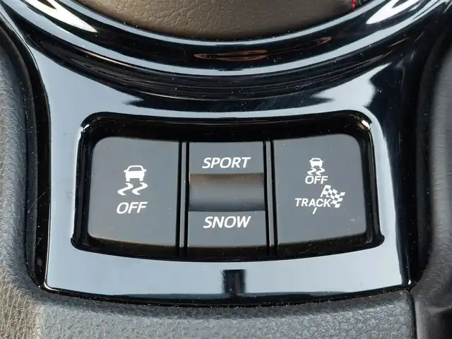 スバル ＢＲＺ GT 東京都 2017(平29)年 3.1万km クリスタルホワイトP 社外ナビ/フルセグTV/バックカメラ/ETC/プッシュスタート/クルーズコントロール/パドルシフト/ハーフレザーシート/シートヒーター/TRDドアスタビライザー/LEDヘッドライト/オートライト/ドアバイザー/17インチ純正アルミホイール/スマートキー