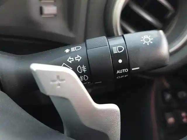 スバル ＢＲＺ GT 東京都 2017(平29)年 3.1万km クリスタルホワイトP 社外ナビ/フルセグTV/バックカメラ/ETC/プッシュスタート/クルーズコントロール/パドルシフト/ハーフレザーシート/シートヒーター/TRDドアスタビライザー/LEDヘッドライト/オートライト/ドアバイザー/17インチ純正アルミホイール/スマートキー