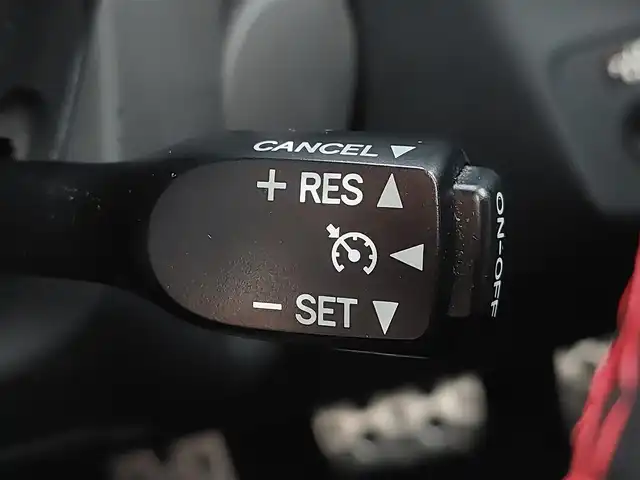 スバル ＢＲＺ GT 東京都 2017(平29)年 3.1万km クリスタルホワイトP 社外ナビ/フルセグTV/バックカメラ/ETC/プッシュスタート/クルーズコントロール/パドルシフト/ハーフレザーシート/シートヒーター/TRDドアスタビライザー/LEDヘッドライト/オートライト/ドアバイザー/17インチ純正アルミホイール/スマートキー