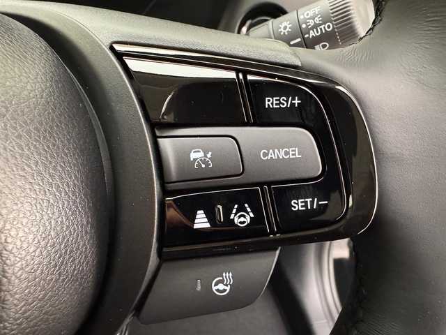 ホンダ ヴェゼル ハイブリッド e:HEV Z 兵庫県 2025(令7)年 0.1千km クリスタルブラックパール 登録済未使用車/純正メモリナビ/（BT、フルセグ、USB）/純正DA/（APPLECarPlay、AndroidAut）/ワイヤレス充電/バックカメラ/コーナーセンサー/パドルシフト/ステアリングヒーター/シートヒーター/ハーフレザー/ビルトインＥＴＣ２．０/ACC/PCS/BSM/LKA/オートハイビーム/LEDヘッドライト/LEDフォグランプ/パワーバックドア/スペアキー×１/純正18インチAW