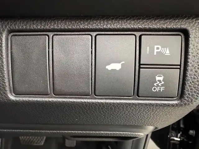 ホンダ ヴェゼル ハイブリッド e:HEV Z 兵庫県 2025(令7)年 0.1千km クリスタルブラックパール 登録済未使用車/純正メモリナビ/（BT、フルセグ、USB）/純正DA/（APPLECarPlay、AndroidAut）/ワイヤレス充電/バックカメラ/コーナーセンサー/パドルシフト/ステアリングヒーター/シートヒーター/ハーフレザー/ビルトインＥＴＣ２．０/ACC/PCS/BSM/LKA/オートハイビーム/LEDヘッドライト/LEDフォグランプ/パワーバックドア/スペアキー×１/純正18インチAW