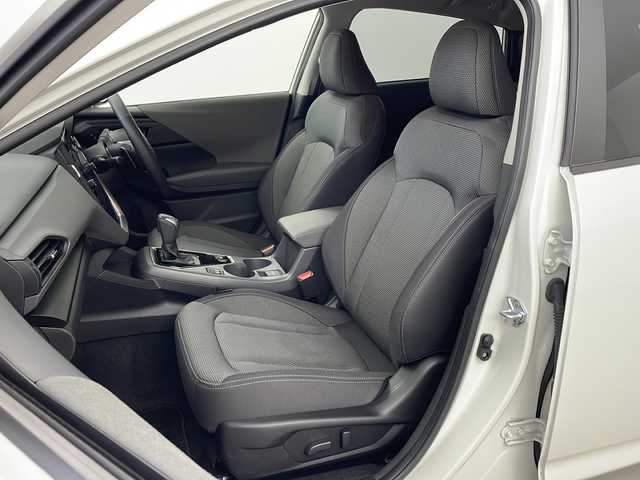 スバル クロストレック リミテッド 兵庫県 2023(令5)年 0.8万km クリスタルホワイトP ・純正11.6インチセンターディスプレイナビ/（TV/BT/USB/AUX)/・全方位カメラ/・ビルトインETC/・アイサイト/・プリクラッシュブレーキ/・エマージェンシーブレーキアシスト/・車線逸脱防止機能/・スバルリヤビークルディテクション(SRVD)/・ドライバーモニタリングシステム/・VDC/・オートビークルホールド(AVH)/・ステアリング連動ヘッドランプ（SRH）/・オートマチックハイビーム/・レーダークルーズコントロール/・SIーDRIVE/・パドルシフト/・運転席メモリー付きパワーシート/・前席シートヒーター/・ステアリングヒーター/・LEDフォグランプ/・リアフォグランプ/・スマートキー