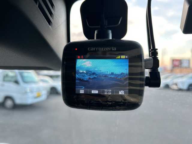 スズキ スペーシア カスタム HYBRID XS 岐阜県 2019(平31)年 5.8万km ピュアホワイトP 登録時走行距離58052km/両側パワースライドドア/社外ＳＤナビ/禁煙車/バックカメラ/ドライブレコーダー/レーンキープアシスト/コーナーセンサー/ＬＥＤヘッドライト/ハーフレザーシート/シートヒーター/フロントフォグランプ/オートライト/Bluetooth接続/CDチェンジャー/ETC/純正アルミホイール/ドアバイザー/プッシュスタート/スマートキー/アイドリングストップ/衝突被害軽減システム