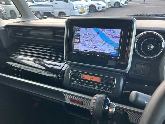 スズキ スペーシア カスタム HYBRID XS 岐阜県 2019(平31)年 5.8万km ピュアホワイトP 登録時走行距離58052km/両側パワースライドドア/社外ＳＤナビ/禁煙車/バックカメラ/ドライブレコーダー/レーンキープアシスト/コーナーセンサー/ＬＥＤヘッドライト/ハーフレザーシート/シートヒーター/フロントフォグランプ/オートライト/Bluetooth接続/CDチェンジャー/ETC/純正アルミホイール/ドアバイザー/プッシュスタート/スマートキー/アイドリングストップ/衝突被害軽減システム