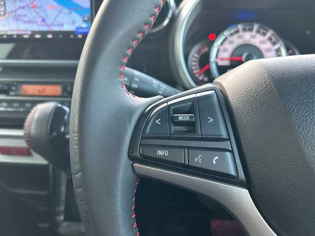 スズキ スペーシア カスタム HYBRID XS 岐阜県 2019(平31)年 5.8万km ピュアホワイトP 登録時走行距離58052km/両側パワースライドドア/社外ＳＤナビ/禁煙車/バックカメラ/ドライブレコーダー/レーンキープアシスト/コーナーセンサー/ＬＥＤヘッドライト/ハーフレザーシート/シートヒーター/フロントフォグランプ/オートライト/Bluetooth接続/CDチェンジャー/ETC/純正アルミホイール/ドアバイザー/プッシュスタート/スマートキー/アイドリングストップ/衝突被害軽減システム