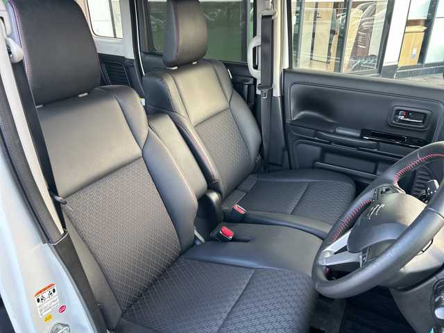 スズキ スペーシア カスタム HYBRID XS 岐阜県 2019(平31)年 5.8万km ピュアホワイトP 登録時走行距離58052km/両側パワースライドドア/社外ＳＤナビ/禁煙車/バックカメラ/ドライブレコーダー/レーンキープアシスト/コーナーセンサー/ＬＥＤヘッドライト/ハーフレザーシート/シートヒーター/フロントフォグランプ/オートライト/Bluetooth接続/CDチェンジャー/ETC/純正アルミホイール/ドアバイザー/プッシュスタート/スマートキー/アイドリングストップ/衝突被害軽減システム