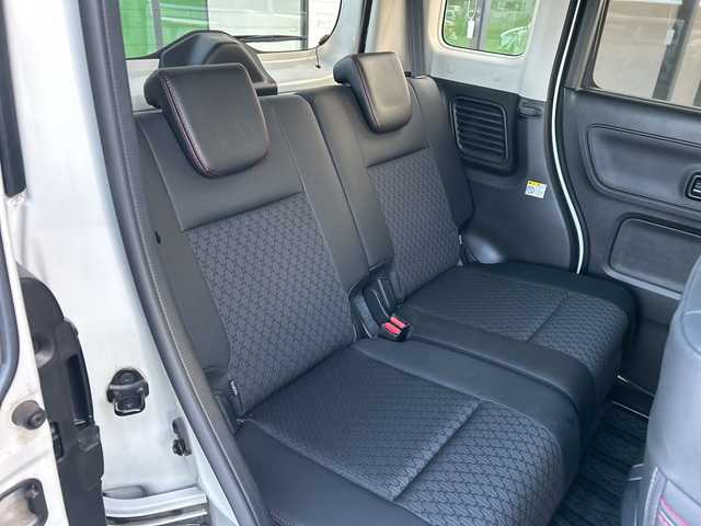 スズキ スペーシア カスタム HYBRID XS 岐阜県 2019(平31)年 5.8万km ピュアホワイトP 登録時走行距離58052km/両側パワースライドドア/社外ＳＤナビ/禁煙車/バックカメラ/ドライブレコーダー/レーンキープアシスト/コーナーセンサー/ＬＥＤヘッドライト/ハーフレザーシート/シートヒーター/フロントフォグランプ/オートライト/Bluetooth接続/CDチェンジャー/ETC/純正アルミホイール/ドアバイザー/プッシュスタート/スマートキー/アイドリングストップ/衝突被害軽減システム