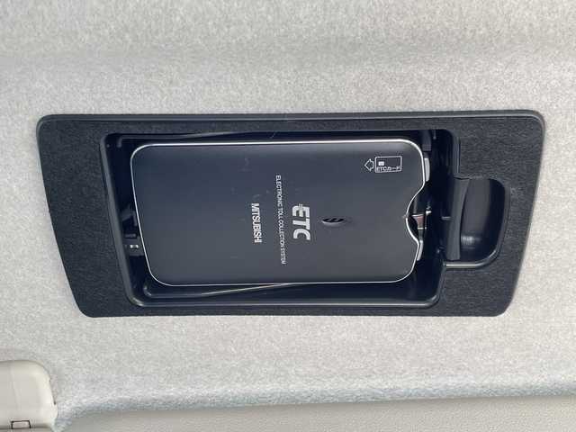 マツダ プレマシー 20S 福岡県 2011(平23)年 13.4万km パール