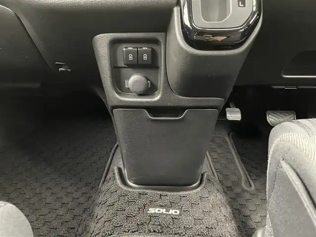 スズキ ソリオ HV MZ 大分県 2023(令5)年 5.6万km メロウディープレッドパール スズキセーフティーサポート/・デュアルセンサーブレーキサポート/・標識認識機能/・発進お知らせ機能/・アダプティブクルーズコントロール/・車線維持支援機能/・ハイビームアシスト/社外ナビ/（フルセグ/Bluetooth/CD/DVD)/ヘッドアップディスプレイ/ETC/前席シートヒーター/ステアリングスイッチ/両側パワースライドドア/オートライト/LEDヘッドライト/社外デジタルインナーミラー/電動格納ミラー/純正アルミホイール