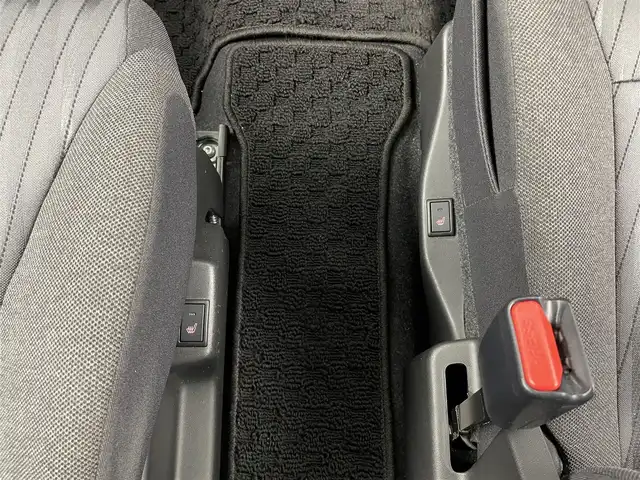 スズキ ソリオ HV MZ 大分県 2023(令5)年 5.6万km メロウディープレッドパール スズキセーフティーサポート/・デュアルセンサーブレーキサポート/・標識認識機能/・発進お知らせ機能/・アダプティブクルーズコントロール/・車線維持支援機能/・ハイビームアシスト/社外ナビ/（フルセグ/Bluetooth/CD/DVD)/ヘッドアップディスプレイ/ETC/前席シートヒーター/ステアリングスイッチ/両側パワースライドドア/オートライト/LEDヘッドライト/社外デジタルインナーミラー/電動格納ミラー/純正アルミホイール