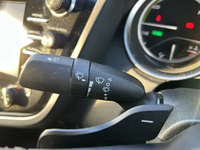 トヨタ カムリ WS ブラックエディション 岡山県 2021(令3)年 6.5万km プレシャスブラックパール 登録時走行距離65032km/純正ナビ/(AM.FM.BT)/バックカメラ/ETC2.0/ブラインドスポットモニター/シートヒーター/クリアランスソナー/衝突軽減ブレーキ/横滑り防止装置/クルーズコントロール(追従走行あり)/車線逸脱警報（レーンキープアシスト）/オートライト/オートマチックハイビーム/アイドリングストップ/電動リアゲート/18インチ純正AW/純正フロアマット/ハーフレザーシート/D+N席パワーシート