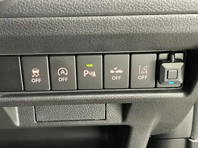 スズキ クロスビー HYBRID MZ 愛知県 2018(平30)年 6.8万km キャラバンアイボリーパールメタリック/ホワイト 2トーンルーフ 社外８型ナビ　シートヒーター　禁煙車　ドライブレコーダー　クリムソンホイール　ローダウン　パドルシフト　デュアルセンサーブレーキ　衝突軽減　車線逸脱　クルーズコントロール　ＬＥＤライト　フォグランプ