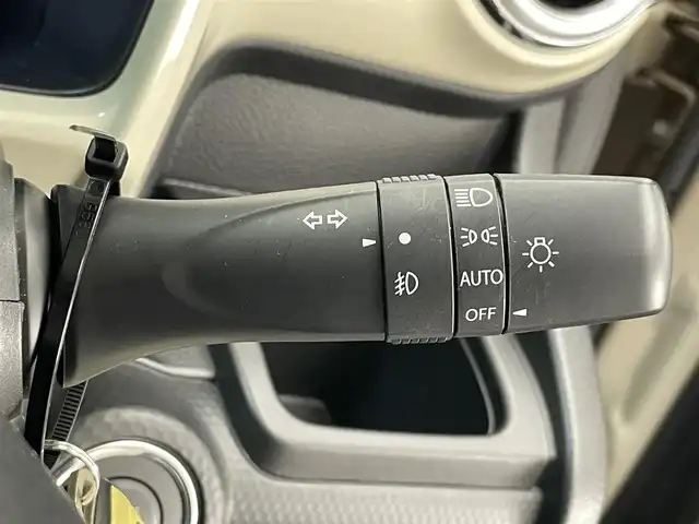 スズキ クロスビー HYBRID MZ 愛知県 2018(平30)年 6.8万km キャラバンアイボリーパールメタリック/ホワイト 2トーンルーフ 社外８型ナビ　シートヒーター　禁煙車　ドライブレコーダー　クリムソンホイール　ローダウン　パドルシフト　デュアルセンサーブレーキ　衝突軽減　車線逸脱　クルーズコントロール　ＬＥＤライト　フォグランプ