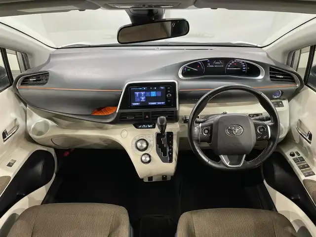 トヨタ シエンタ ハイブリッド G 愛知県 2018(平30)年 5.5万km シルバーM 純正SDナビ/CD/DVD/BT/フルセグTV/バックカメラ/シートヒーター/LEDヘッドライト/オートライト/両側パワースライドドア/ETC/トヨタセーフティーセンス/衝突軽減ブレーキ/車線逸脱警報/先行車発進お知らせ機能/オートハイビーム/革巻きステアリング/スマートキー/プッシュスタート