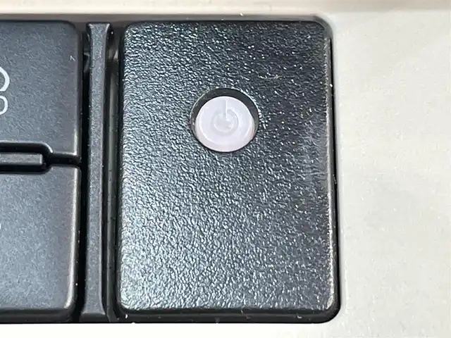 トヨタ シエンタ ハイブリッド G 愛知県 2018(平30)年 5.5万km シルバーM 純正SDナビ/CD/DVD/BT/フルセグTV/バックカメラ/シートヒーター/LEDヘッドライト/オートライト/両側パワースライドドア/ETC/トヨタセーフティーセンス/衝突軽減ブレーキ/車線逸脱警報/先行車発進お知らせ機能/オートハイビーム/革巻きステアリング/スマートキー/プッシュスタート