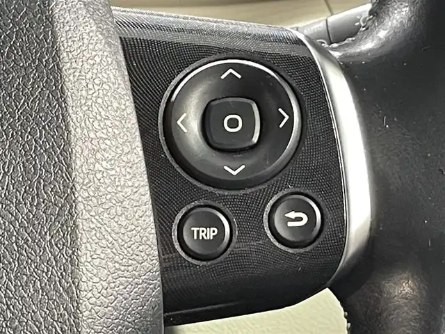 トヨタ シエンタ ハイブリッド G 愛知県 2018(平30)年 5.5万km シルバーM 純正SDナビ/CD/DVD/BT/フルセグTV/バックカメラ/シートヒーター/LEDヘッドライト/オートライト/両側パワースライドドア/ETC/トヨタセーフティーセンス/衝突軽減ブレーキ/車線逸脱警報/先行車発進お知らせ機能/オートハイビーム/革巻きステアリング/スマートキー/プッシュスタート