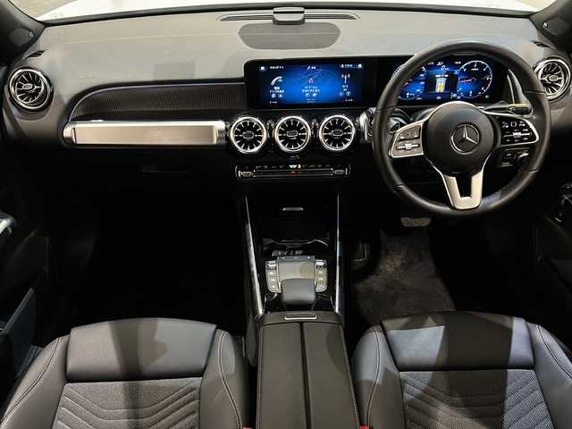 メルセデス・ベンツ Ｍ・ベンツ ＧＬＢ２００ｄ 4マチック 新潟県 2023(令5)年 1.3万km デジタルホワイト パナメリカーナグリル/AMG18インチアルミホイール/レーダーセーフティパッケージ/-アクティブブラインドスポットアシスト/-自動再発進機能/-降車時警告機能/-アクティブステアリングアシスト/-アクティブディスタンスアシストディストロニック/純正HDDナビ/フルセグTV/360°カメラシステム/ETC2.0/ドライブレコーダー/ハーフレザーシート/シートヒーター/パワーバックドア/パークトロニック/パドルシフト
