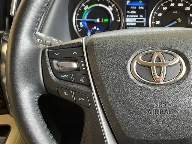 トヨタ アルファードハイブリット X 岩手県 2020(令2)年 8.1万km ホワイトパールクリスタルシャイン ワンオーナー/４WD/両側パワースライドドア/トヨタセーフティセンス/プリクラッシュセーフティ/レーダークルーズコントロール/レーンアシスト/ロードサインアシスト/先行車発進告知機能/コーナーセンサー/横滑り防止装置/オートブレーキホールド/後席用オートエアコン/オットマン/AC100V1500Wアクセサリーコンセント/純正ナビ/（フルセグ/USB/Bluetooth/AppleCarPlay/AndroidAuto）/バックカメラ/ETC2.0/ドライブレコーダー/ステアリングスイッチ/LEDヘッドランプ/純正16インチアルミホイール