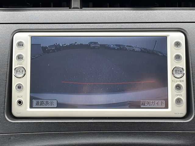 トヨタ プリウス S 新潟県 2010(平22)年 11万km シルバーM 純正SDナビ(NSCN-W60)/CD/AUX/ワンセグテレビ/バックカメラ/ETC/クルーズコントロール/ステアリングスイッチ/スマートキー/プッシュスタート/オートライト/フォグランプ/純正15インチアルミホイール/社外15インチAW冬タイヤ車載