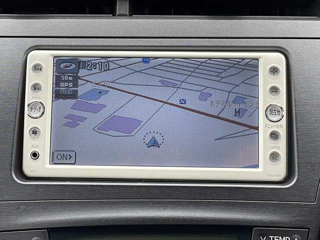 トヨタ プリウス S 新潟県 2010(平22)年 11万km シルバーM 純正SDナビ(NSCN-W60)/CD/AUX/ワンセグテレビ/バックカメラ/ETC/クルーズコントロール/ステアリングスイッチ/スマートキー/プッシュスタート/オートライト/フォグランプ/純正15インチアルミホイール/社外15インチAW冬タイヤ車載