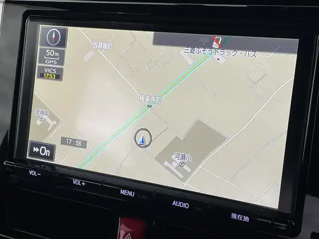 トヨタ ルーミー カスタムG－T 滋賀県 2017(平29)年 3.8万km ブラックマイカメタリック/レーザーブルークリスタルシャイン 2トーン 純正9インチSDナビ/・フルセグTV/・CD DVD/・Bluetooth/バックカメラ/衝突軽減ブレーキ/クルーズコントロール/ドライブレコーダー/ETC/革巻きステアリング/ステアリングリモコン/プッシュスタート/スマートキー×２/電動格納ミラー/ウインカーミラー/両側パワースライドドア/シートヒーター/シートリフター/ドアバイザー/純正フロアマット