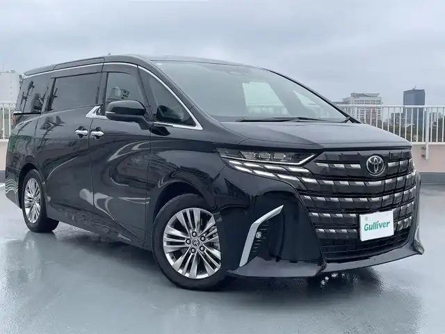 トヨタ アルファードハイブリット Z 東京都 2024(令6)年 1.8万km ブラック 法人ワンオーナー/左右独立ムーンルーフ/黒皮シート/トヨタセーフティセンス/PCS//PDA/BSM/LDA/レーンチェンジアシスト/レーダークルーズコントロール/純正コネクティドナビ/Bluetooth/フルセグTV/純正後席１３．２型モニター（V13T-R72F)/全周囲カメラ/D/Nシートヒーター・エアシート・ヒーテッドミラー/ステアリングヒーター/D/Nパワーシート/両側パワースライドドア/純正１８インチアルミ/ETC2.0/前後TZドライブレコーダー（TZ-DR212)/ドアエッジプロテクター/ワイヤレス充電/純正フロアマット/エンジンプッシュボタン/スマートキー/スペアキー１本/保証書・取説
