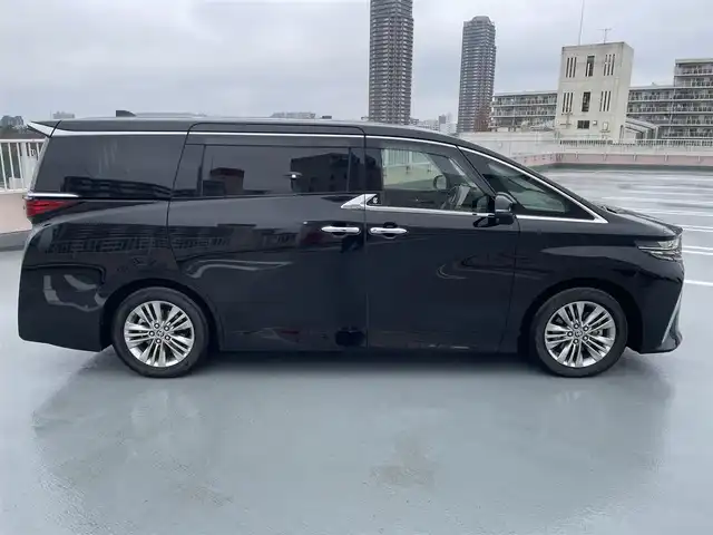 トヨタ アルファードハイブリット Z 東京都 2024(令6)年 1.8万km ブラック 法人ワンオーナー/左右独立ムーンルーフ/黒皮シート/トヨタセーフティセンス/PCS//PDA/BSM/LDA/レーンチェンジアシスト/レーダークルーズコントロール/純正コネクティドナビ/Bluetooth/フルセグTV/純正後席１３．２型モニター（V13T-R72F)/全周囲カメラ/D/Nシートヒーター・エアシート・ヒーテッドミラー/ステアリングヒーター/D/Nパワーシート/両側パワースライドドア/純正１８インチアルミ/ETC2.0/前後TZドライブレコーダー（TZ-DR212)/ドアエッジプロテクター/ワイヤレス充電/純正フロアマット/エンジンプッシュボタン/スマートキー/スペアキー１本/保証書・取説