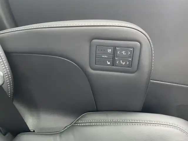 トヨタ アルファードハイブリット Z 東京都 2024(令6)年 1.8万km ブラック 法人ワンオーナー/左右独立ムーンルーフ/黒皮シート/トヨタセーフティセンス/PCS//PDA/BSM/LDA/レーンチェンジアシスト/レーダークルーズコントロール/純正コネクティドナビ/Bluetooth/フルセグTV/純正後席１３．２型モニター（V13T-R72F)/全周囲カメラ/D/Nシートヒーター・エアシート・ヒーテッドミラー/ステアリングヒーター/D/Nパワーシート/両側パワースライドドア/純正１８インチアルミ/ETC2.0/前後TZドライブレコーダー（TZ-DR212)/ドアエッジプロテクター/ワイヤレス充電/純正フロアマット/エンジンプッシュボタン/スマートキー/スペアキー１本/保証書・取説