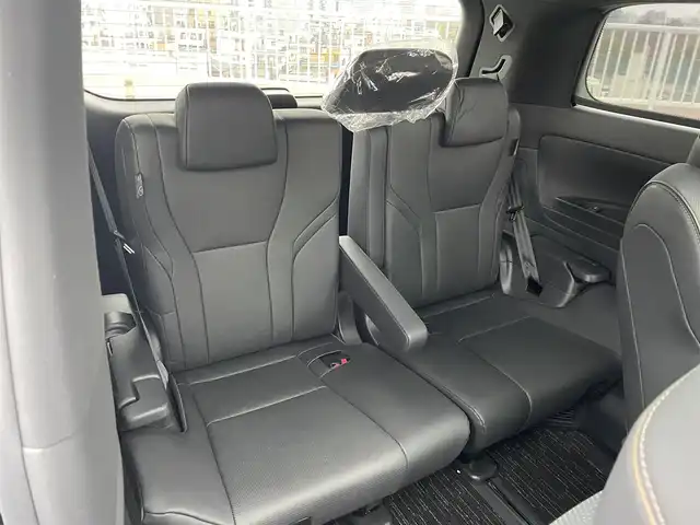 トヨタ アルファードハイブリット Z 東京都 2024(令6)年 1.8万km ブラック 法人ワンオーナー/左右独立ムーンルーフ/黒皮シート/トヨタセーフティセンス/PCS//PDA/BSM/LDA/レーンチェンジアシスト/レーダークルーズコントロール/純正コネクティドナビ/Bluetooth/フルセグTV/純正後席１３．２型モニター（V13T-R72F)/全周囲カメラ/D/Nシートヒーター・エアシート・ヒーテッドミラー/ステアリングヒーター/D/Nパワーシート/両側パワースライドドア/純正１８インチアルミ/ETC2.0/前後TZドライブレコーダー（TZ-DR212)/ドアエッジプロテクター/ワイヤレス充電/純正フロアマット/エンジンプッシュボタン/スマートキー/スペアキー１本/保証書・取説