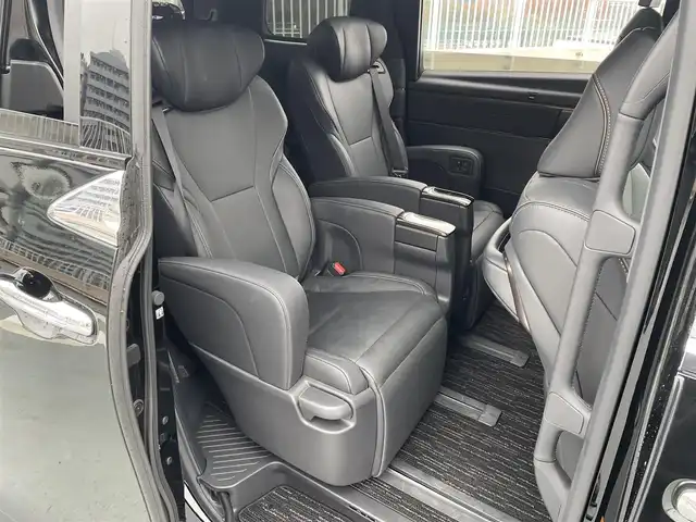 トヨタ アルファードハイブリット Z 東京都 2024(令6)年 1.8万km ブラック 法人ワンオーナー/左右独立ムーンルーフ/黒皮シート/トヨタセーフティセンス/PCS//PDA/BSM/LDA/レーンチェンジアシスト/レーダークルーズコントロール/純正コネクティドナビ/Bluetooth/フルセグTV/純正後席１３．２型モニター（V13T-R72F)/全周囲カメラ/D/Nシートヒーター・エアシート・ヒーテッドミラー/ステアリングヒーター/D/Nパワーシート/両側パワースライドドア/純正１８インチアルミ/ETC2.0/前後TZドライブレコーダー（TZ-DR212)/ドアエッジプロテクター/ワイヤレス充電/純正フロアマット/エンジンプッシュボタン/スマートキー/スペアキー１本/保証書・取説