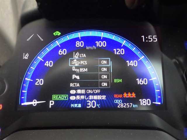 トヨタ カローラ クロス ハイブリッド Z 千葉県 2023(令5)年 2.9万km アティチュードブラックマイカ Toyota Safety Sense/・プリクラッシュセーフティ/・レーンディパーチャーアラート/・オートハイビーム/・レーダークルーズコントロール/・ブラインドスポットモニター/・RCTA（リヤクロストラフィックアラート）/9インチ純正コネクティッドナビ/地デジTV/【Bluetooth接続】/バックカメラ/運転席パワーシート/ハーフレザーシート/前席シートヒーター/革巻きステアリング/ステアリングスイッチ/ETC/LEDヘッドライト/ウインカーミラー/クリアランスソナー/純正18インチアルミホイル/サイド/カーテンエアバッグ/スマートキー