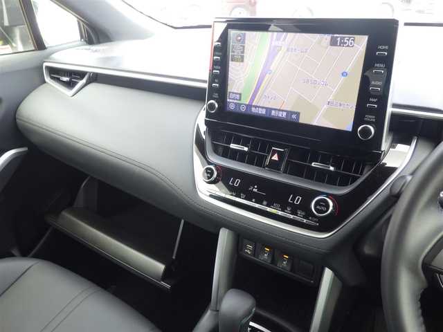 トヨタ カローラ クロス ハイブリッド Z 千葉県 2023(令5)年 2.9万km アティチュードブラックマイカ Toyota Safety Sense/・プリクラッシュセーフティ/・レーンディパーチャーアラート/・オートハイビーム/・レーダークルーズコントロール/・ブラインドスポットモニター/・RCTA（リヤクロストラフィックアラート）/9インチ純正コネクティッドナビ/地デジTV/【Bluetooth接続】/バックカメラ/運転席パワーシート/ハーフレザーシート/前席シートヒーター/革巻きステアリング/ステアリングスイッチ/ETC/LEDヘッドライト/ウインカーミラー/クリアランスソナー/純正18インチアルミホイル/サイド/カーテンエアバッグ/スマートキー